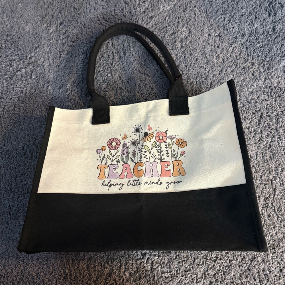 NWOT “Teacher : Helping little minds grow” bag